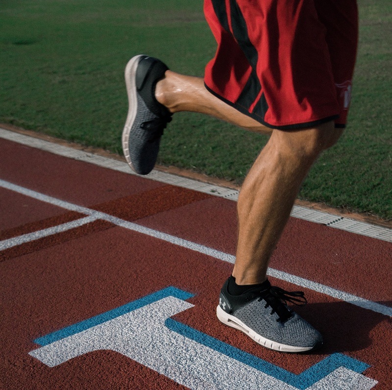 Zes tips tegen pijnlijke voeten na het sporten