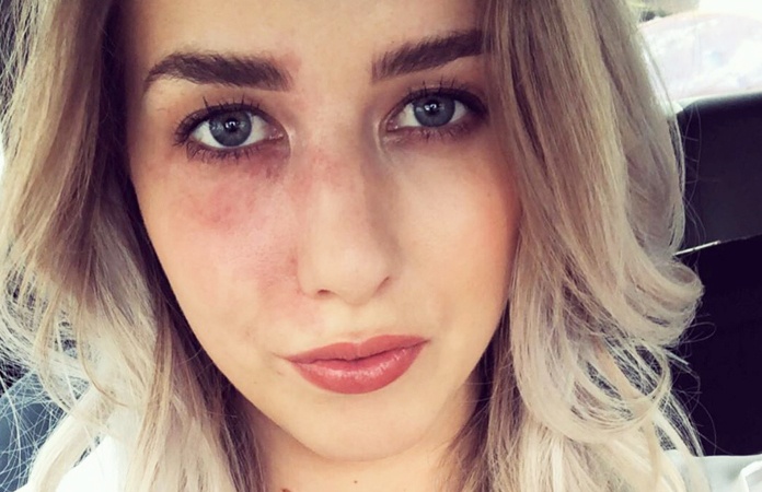 Laura uit ‘Blind Getrouwd’ toont waarom je beter niet strijkt in lingerie (foto)