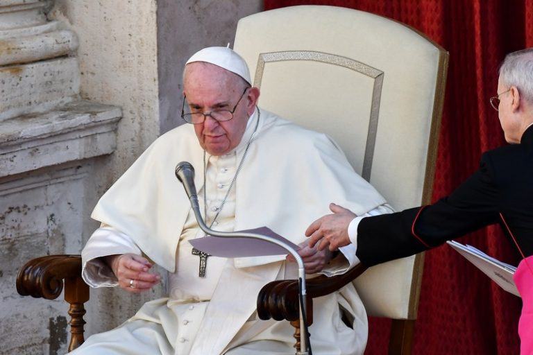 Paus Franciscus: “Seksueel plezier is goddelijk”