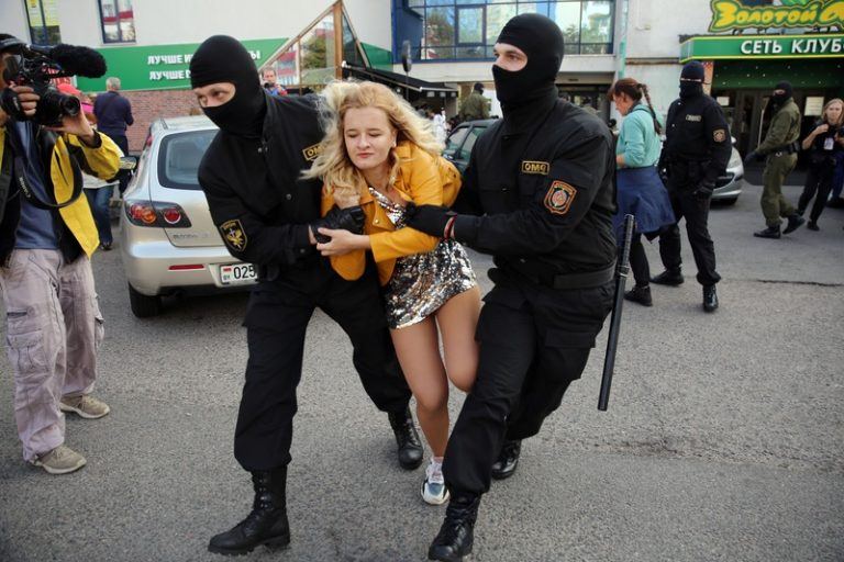 Hackers gooien gegevens duizend leden Wit-Russische oproerpolitie online