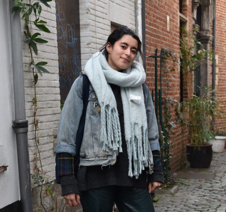 Pendelaar Louisa verklapt: “Voor een tattoo moet je in Luik zijn”