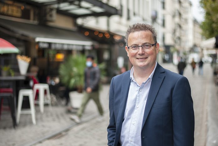 Wat houdt Brusselaars tegen om werk te zoeken in Vlaanderen?