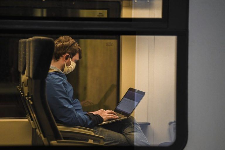 NMBS lanceert app die drukte op trein voorspelt