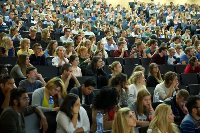 Aantal studenten dat nieuw academiejaar niet mag starten blijft stijgen