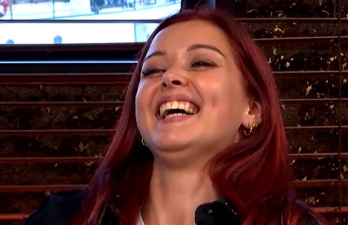 Lotte Vanwezemael geeft (gebruikt) seksspeeltje aan Gert en James: “Dat je dat NU pas zegt!” (video)