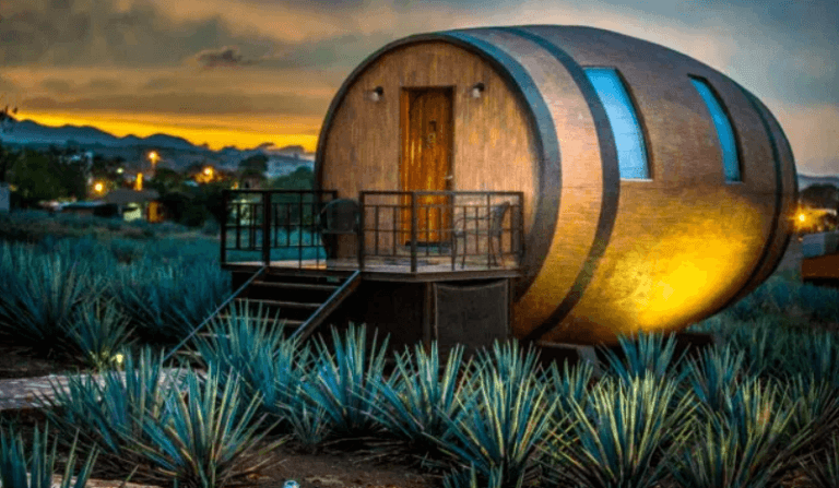 Tequilafans, opgelet: in dit hotel overnacht je in gigantische tequilavaten
