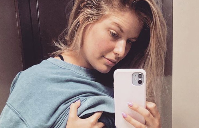 Moeder furieus nadat haar in fitness gevraagd wordt om topje te bedekken (foto)