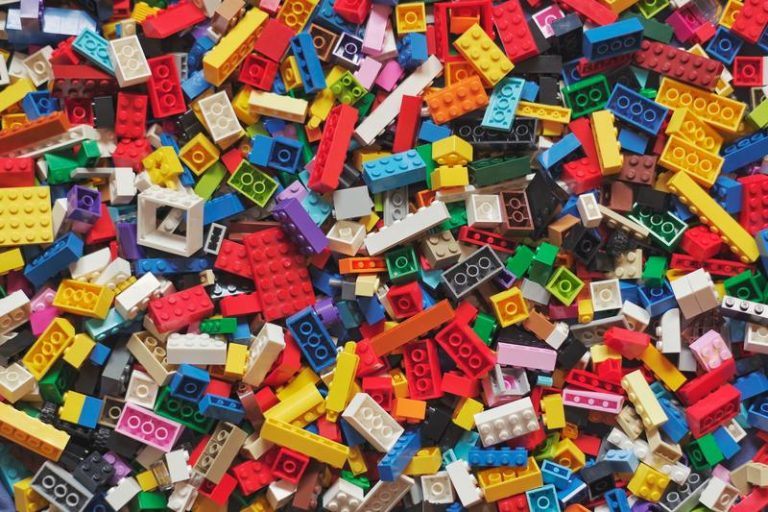 Lego vervangt plastic zakjes door papieren: “We kregen veel brieven van kinderen”