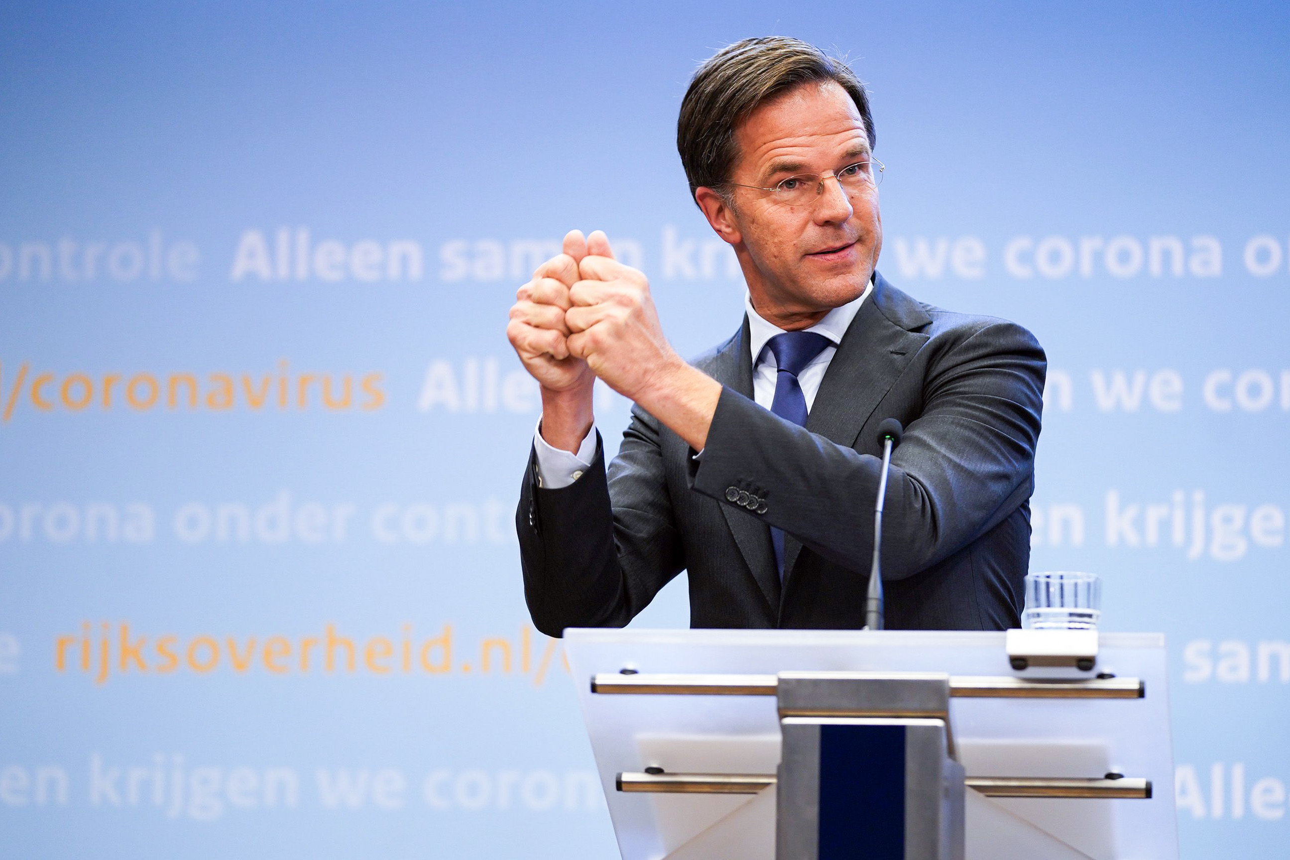 Nederland naar “gedeeltelijke lockdown”: cafés en restaurants moeten toe