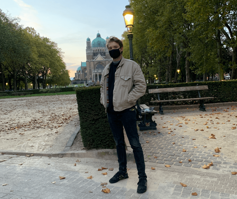 Pendelaar Frederik verklapt: “Deze plek in Brussel is perfect voor een eerste date”