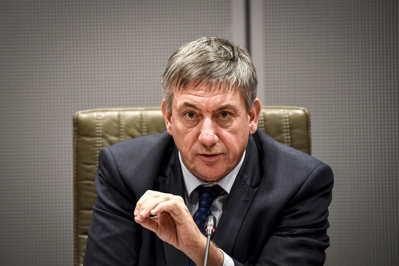 Jambon: “Wil eerst effect van maatregelen afwachten vooraleer bij te sturen”