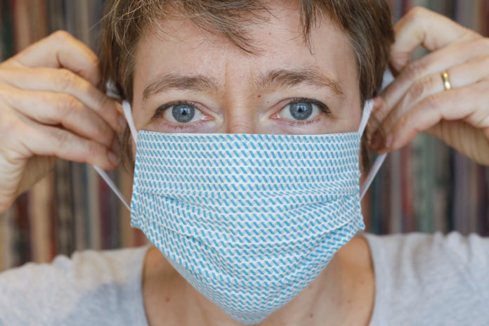 BIZAR. Half miljoen mondmaskers onbruikbaar door… ontbrekende stickers