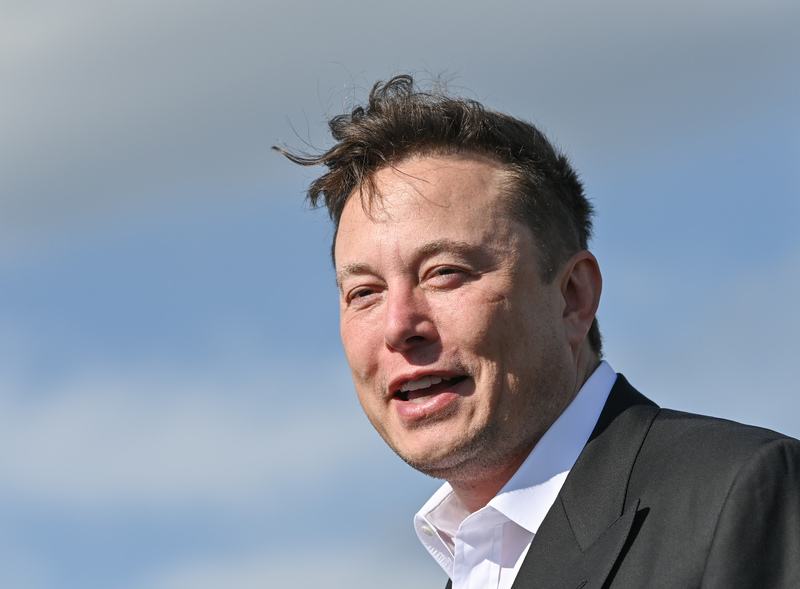 Elon Musk zal coronavaccin weigeren: “Dood moeten we allemaal”