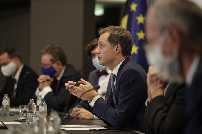 Steunpakket van 500 miljoen euro moet zuurstof bieden aan getroffen sectoren