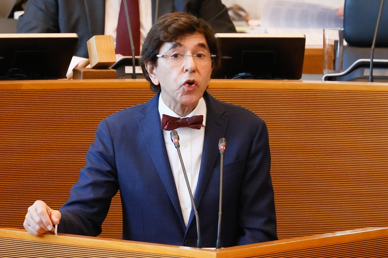 Elio Di Rupo: “Waalse regering zal vrijdag aandringen om zo ver als mogelijk in lockdown te gaan”