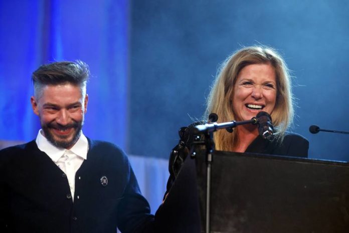 Ex-man Barbara Sarafian voor rechter voor hacking