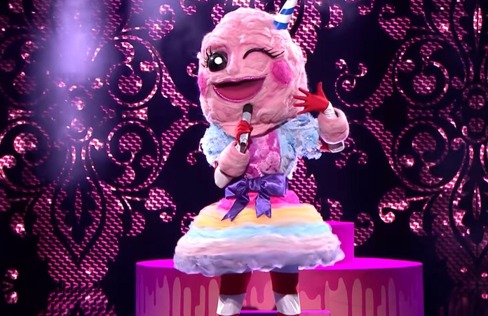 ‘The Masked Singer’-fans twijfelen niet meer over Suikerspin: “Nu is het helemaal duidelijk!”