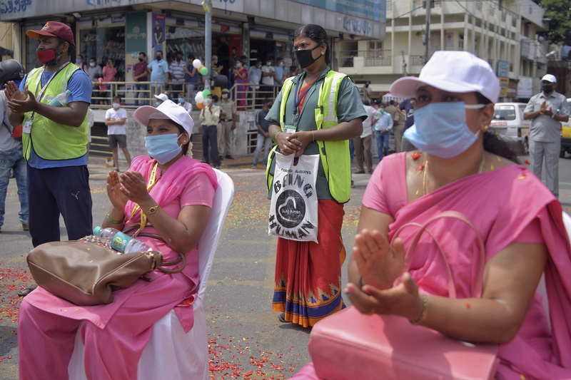 Daarom overlijden zo weinig Indiërs aan het coronavirus