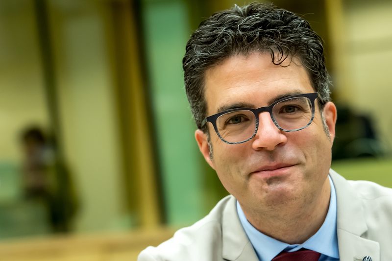 “Als alles goed gaat, starten vaccinatiecampagnes tussen maart en juni”