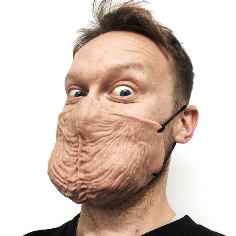 Dit mondmasker heeft de vorm van… een balzak
