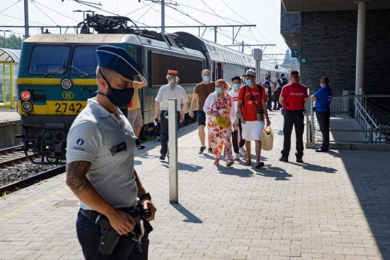 Corona doet Belgische treinen stipter rijden