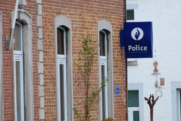 Politie legt feest met 70 mensen stil in Luxemburg