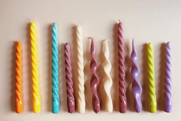 DIY. Zo maak je zelf de gedraaide kaarsen die je overal ziet op Instagram