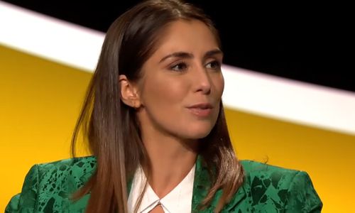 Actrice Kim Van Oncen over ‘De Slimste Mens ter Wereld’: “Dán moet ik NAAKT op het dak van de supermarkt lopen” (video/foto’s)