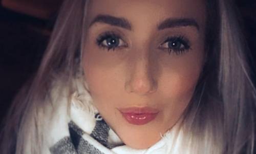 ‘Blind Getrouwd’-Laura reageert gevat op vuile praat van fan: “Sommige mensen…” (foto)