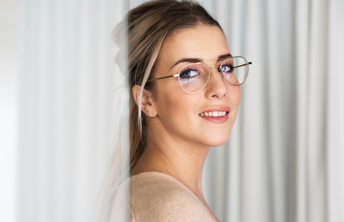 Laura uit ‘Blind Getrouwd’ deelt foto zonder make-up: “En ik ben er trots op”