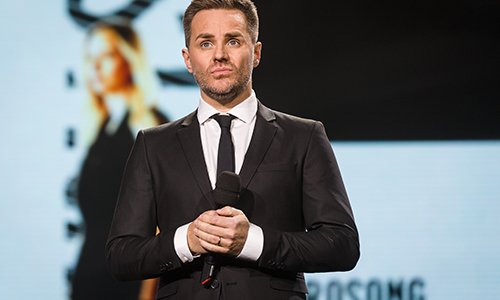 Peter Van de Veire openhartig over gelekte naaktbeelden: “Dát heb ik aan mijn vrouw beloofd”