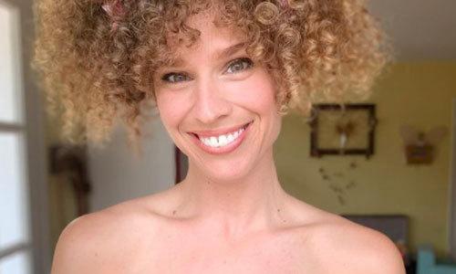 32-jarige mama houdt ervan om in het openbaar naakt rond te lopen: “Ik doe in mijn blootje open voor de pizzabezorger” (foto’s)