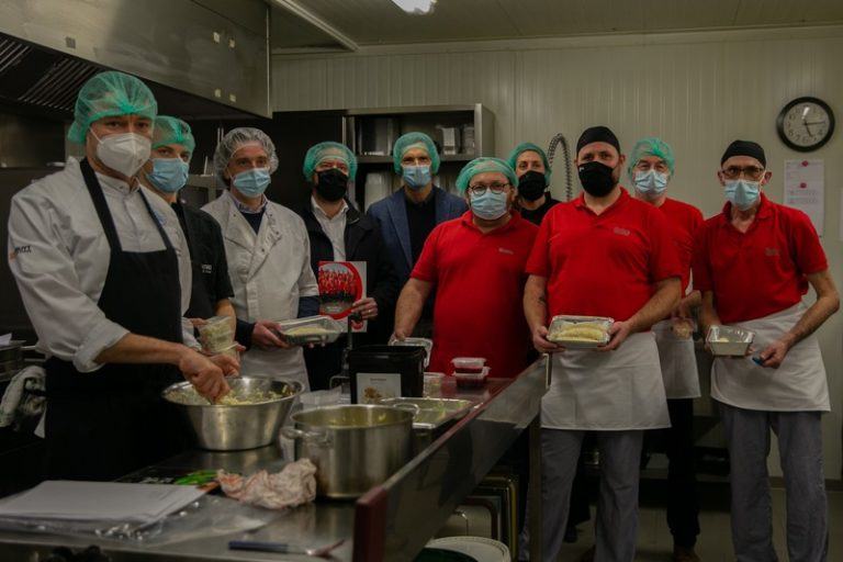 Buurtrestaurants houden kerstmenu’s betaalbaar