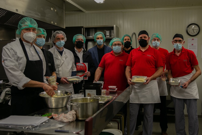 Buurtrestaurants houden kerstmenu’s betaalbaar