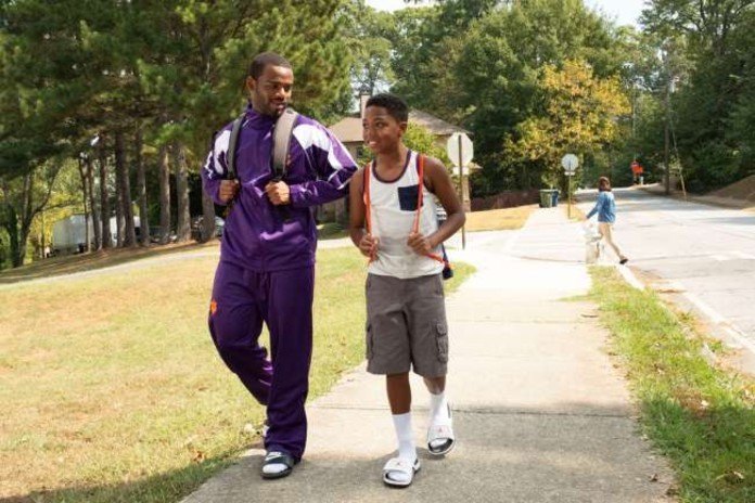 MOVIES. ‘Safety’ is een warme knuffel tussen American Football en familie: “We hebben nu verhalen over verzoening nodig”