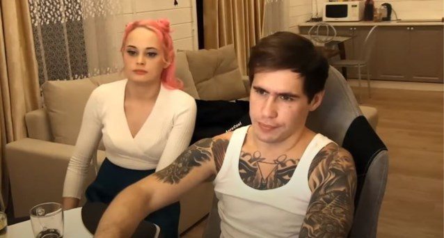 YouTuber laat vriendin doodvriezen voor 1.000 euro tijdens livestream