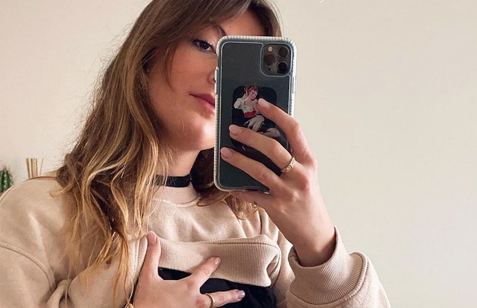 Jamie-Lee Six na borstvergroting: “Je wil niet weten hoeveel mannen mijn nieuwe borsten willen zien”