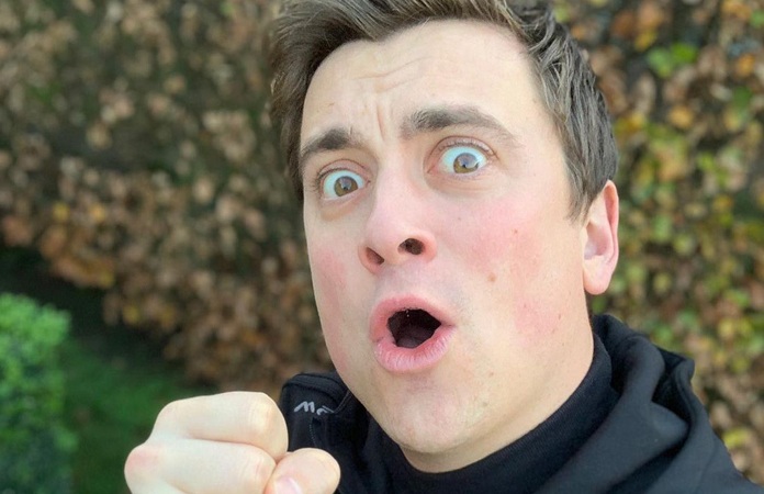 Spottend bericht over Niels Destadsbader doet de ronde, maar hij kan er zelf om lachen (foto)