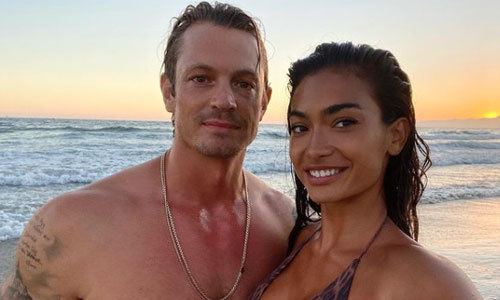 Victoria’s Secret-model gaat compleet naakt in de woestijn: “Dit kan wel eens de foto van het jaar zijn” (foto)