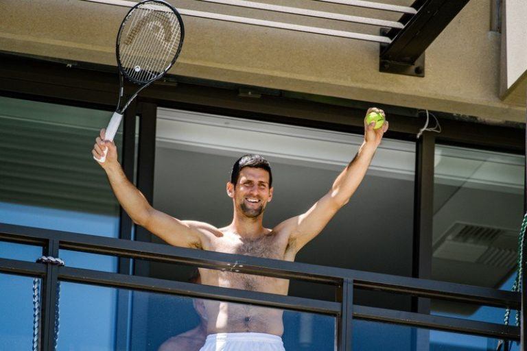 Tennisrebel zet “idioot” Djokovic op zijn plaats met scherpe tweet