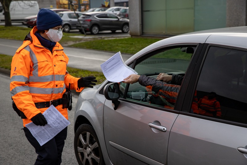 Zoveel Belgen laten zich niet testen bij terugkeer uit rode zone