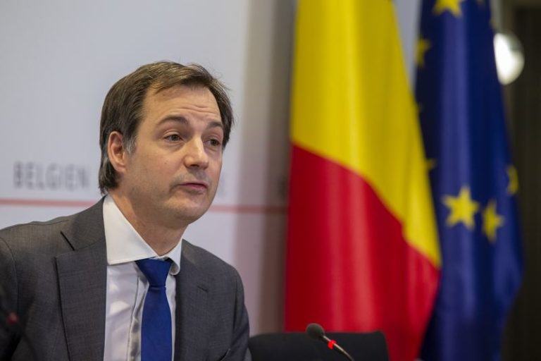 De Croo: “Als de kappers openen, is dat voorgoed: geen jojo”