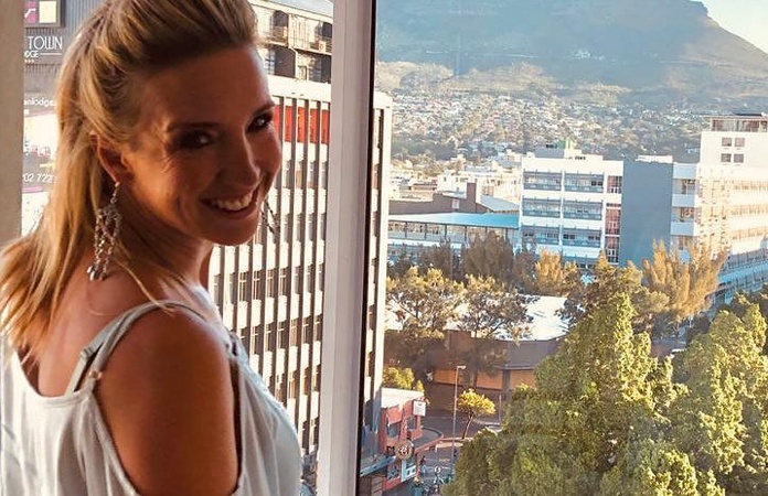 Kathleen Aerts (ex-K3) deelt zwangerschapsfoto uit de oude doos: “We kunnen het niet geloven!”