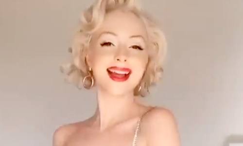Internet in de ban van 27-jarige vrouw die SPREKEND op Marilyn Monroe lijkt (foto’s)