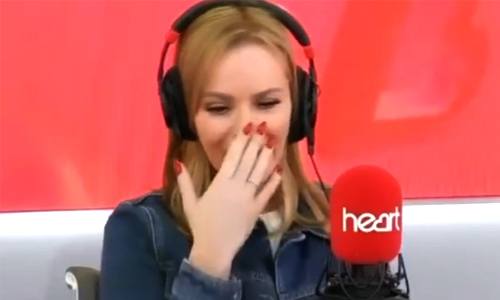 ‘BGT’-jurylid Amanda Holden met schaamrood op wangen na pikante verspreking: “Godver, nu zeg ik het wéér!” (video)
