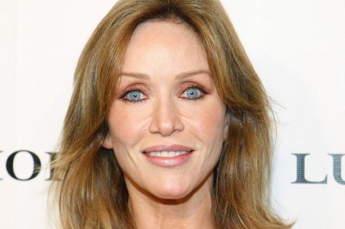 Actrice Tanya Roberts sterft 24 uur nadat ze onterecht doodverklaard was door haar partner en manager