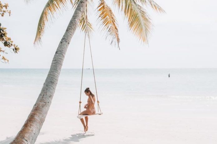 Model onthult haar tips voor de ‘perfecte’ bikinifoto