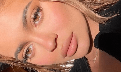 Kylie Jenner post naaktfoto op Instagram ter gelegenheid van ‘National Bubble Bath Day’ (foto)