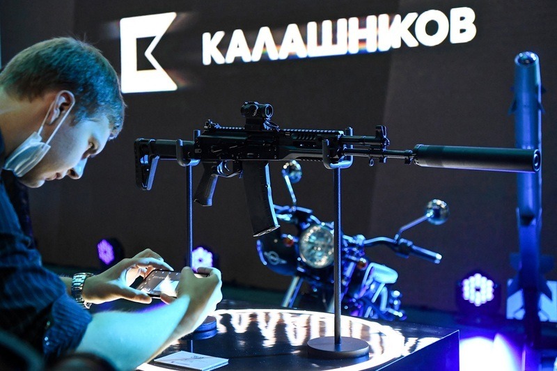 Kalasjnikov lanceert geweer “voor hipsters en generatie Z” met videofunctie