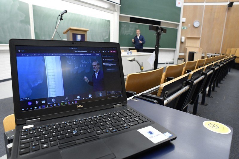 Mogelijk meer lessen in persoon voor studenten vanaf 15 maart